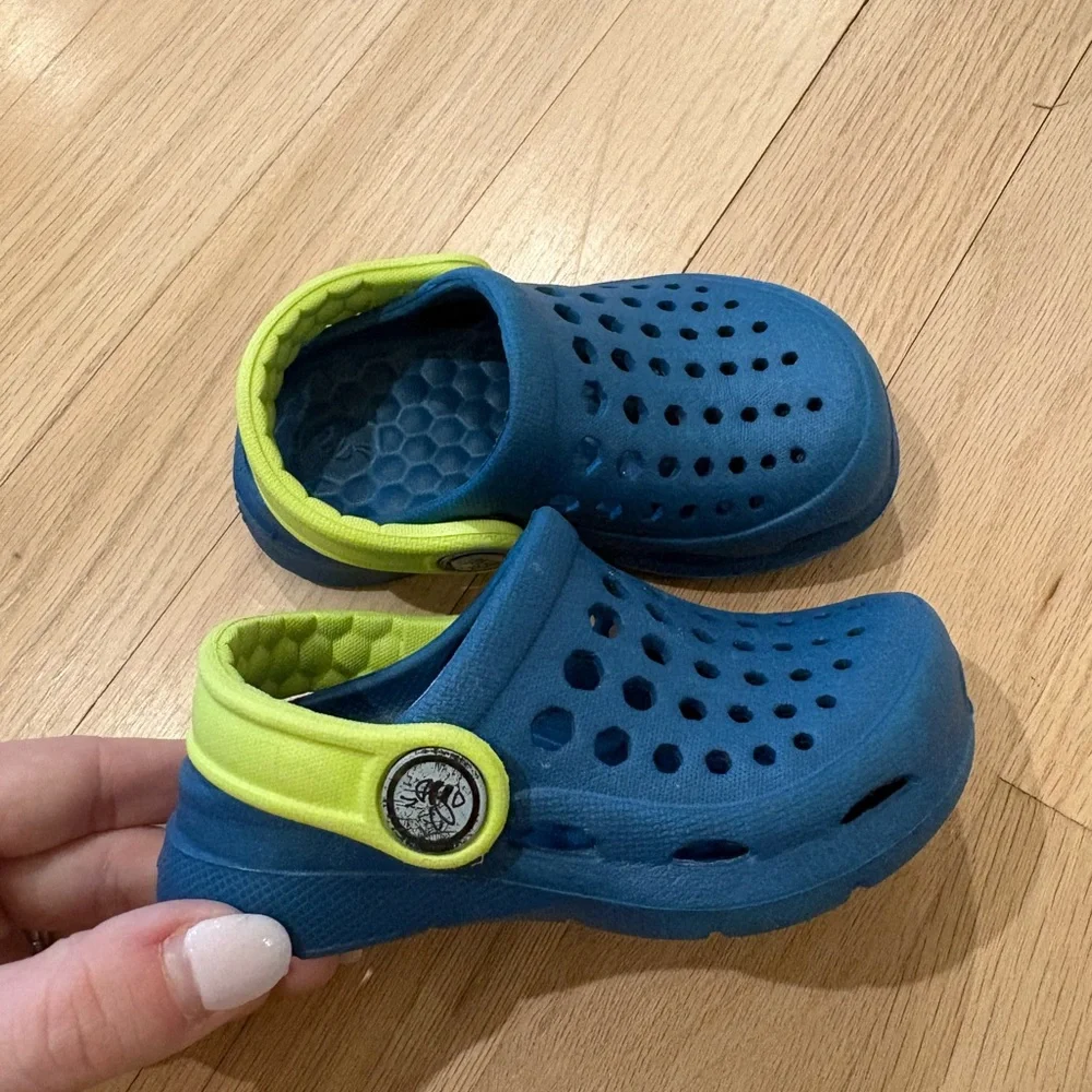 Joybees baby shoes